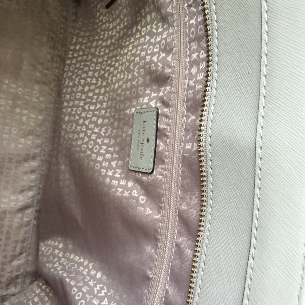 Kate Spade Newbury Lane Extra Large Tote - SOLD - Picture 6 of 8